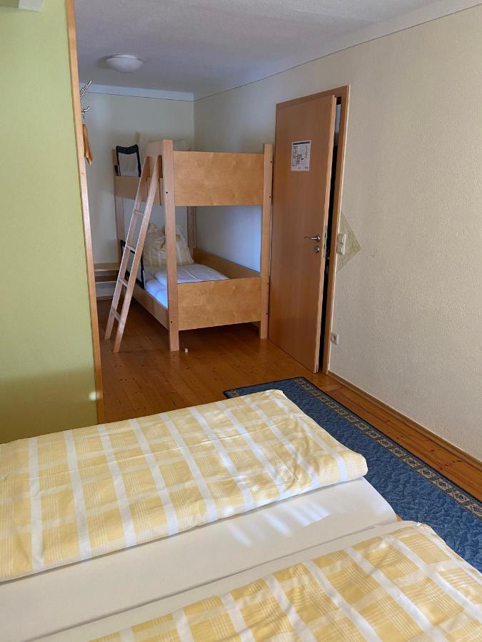 Hotel Goldener Loewe ギュンツブルク エクステリア 写真